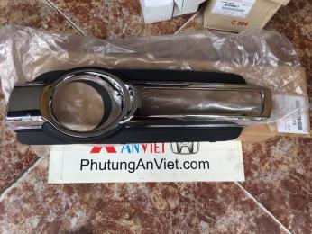 Ốp đèn gầm xe mitsubishi Pajero V93