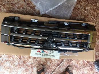 Ca lăng xe mitsubishi Pajero V93