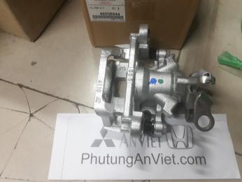 Cụm gông phanh xe Mitsubishi Outlander