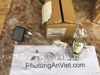 Cảm biến báo xăng xe Mitsubishi Grandis