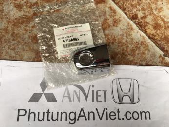 Tay mở cửa ngoài đoạn ngắn xe mitsubishi triton