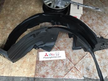 Lòng dè xe honda CIVIC 