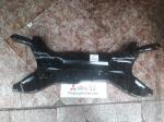 Giá đỡ động cơ xe Mitsubishi Outlander chính hãng