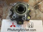 Bi moay ơ trước xe mitsubishi pajero ngân hàng