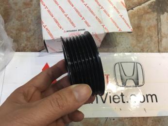 Bi tỳ rãnh xe Mitsubishi Pajero V93 