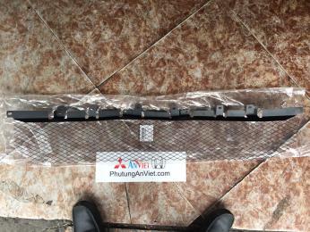 Lưới thoáng gió xe Mitsubishi Grandis