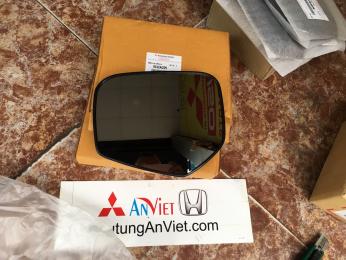 Mặt gương xe mitsubishi triton 