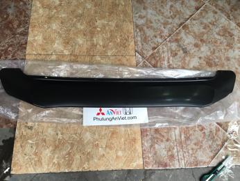 Ốp dưới cản trước xe honda CRV 