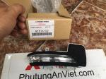 Đèn xi nhan gương xe Mitsubishi Xpander chất liệu