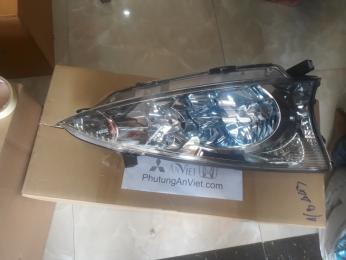 Đèn pha xe Mitsubishi Grandis