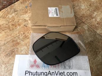 Mặt gương xe Mitsubishi Outlander
