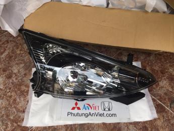 Đèn pha xe Mitsubishi Grandis chóa đen