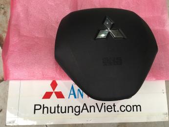 Túi khí vô lăng xe mitsubishi Attrage