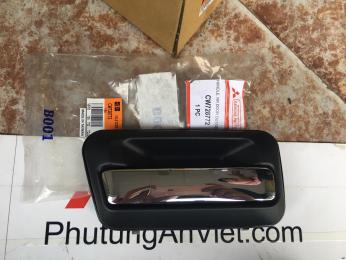 Tay mở cửa ngoài xe Mitsubishi Jolie