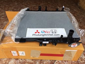 Két nước xe mitsubishi Attrage 
