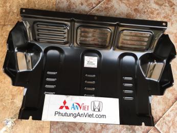 Chắn bùn gầm máy xe Mitsubishi Triton