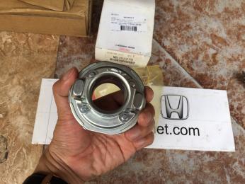 Bi tê xe Mitsubishi Pajero V31