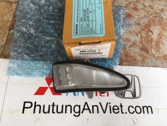 Đèn xi nhan gương xe Mitsubishi Grandis