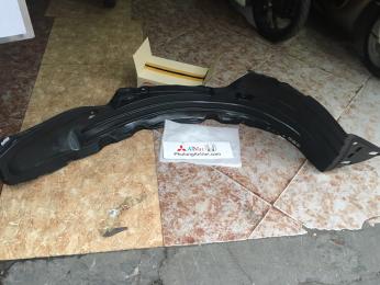 Lòng dè chắn bùn honda CRV 