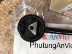 Chân máy phía trước bên lái xe mitsubishi Attrage