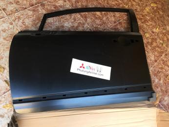Cánh cửa trước xe honda CIVIC 