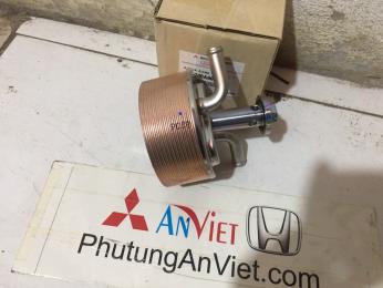 Két sinh hàn Mitsubishi Pajero Sport