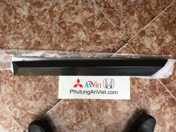 Nẹp cửa sau xe Honda CIVIC lọai sơn