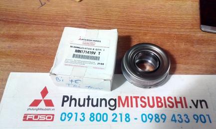 Bi tê xe Mitsubishi Triton