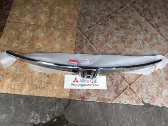 Nẹp mạ cửa hậu xe honda CRV
