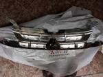 Mặt ca lăng xe mitsubishi Outlander chính hãng