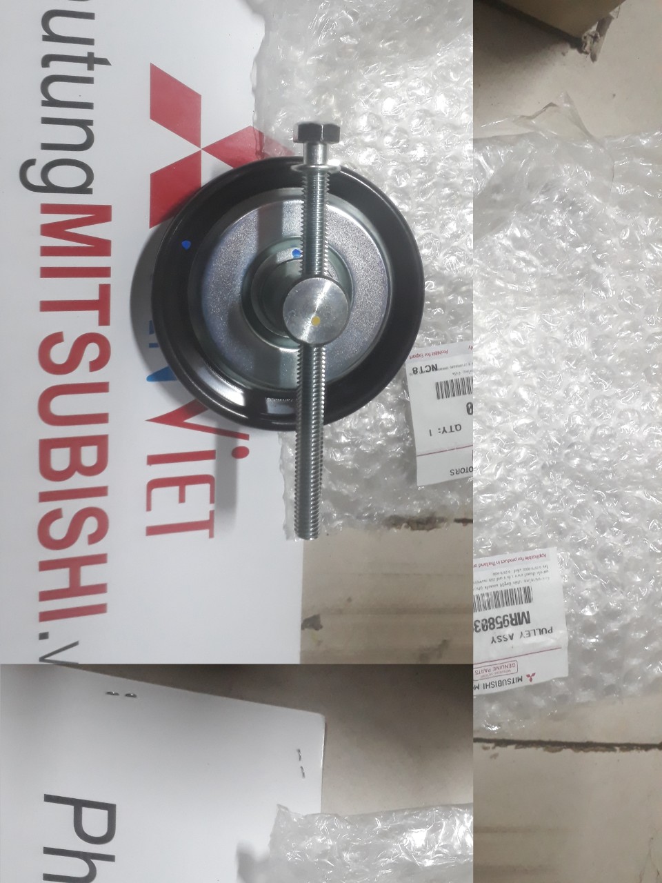 Bi tăng điều hòa Mitsubishi Triton
