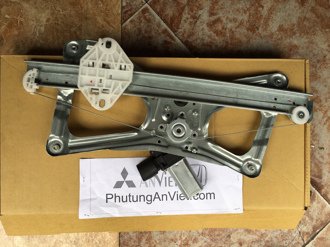 Compa lên xuống kính xe honda CIVIC