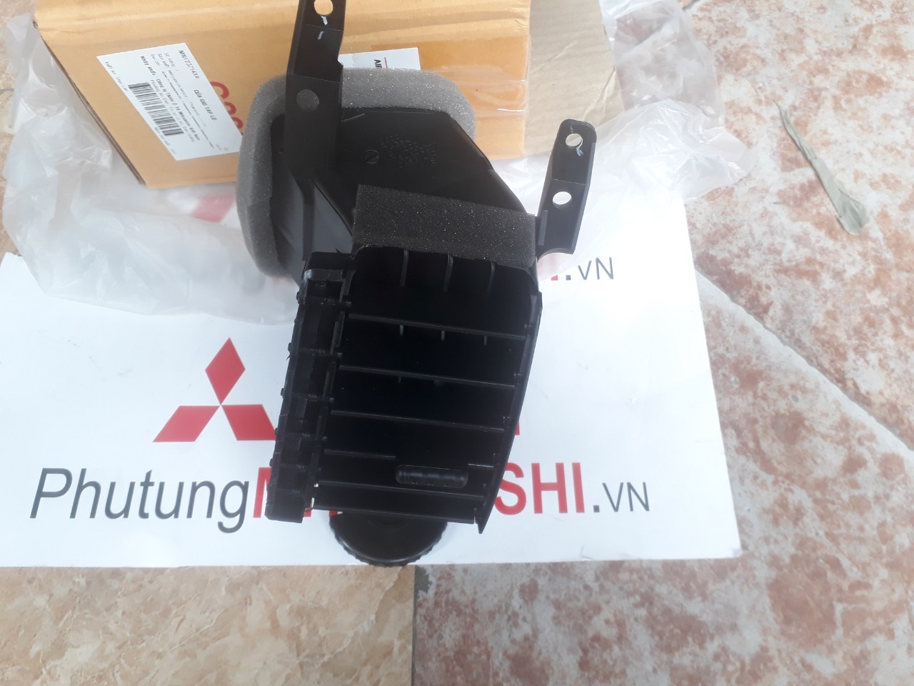 Cửa gió điều hòa Mitsubishi Triton giá tốt nhất