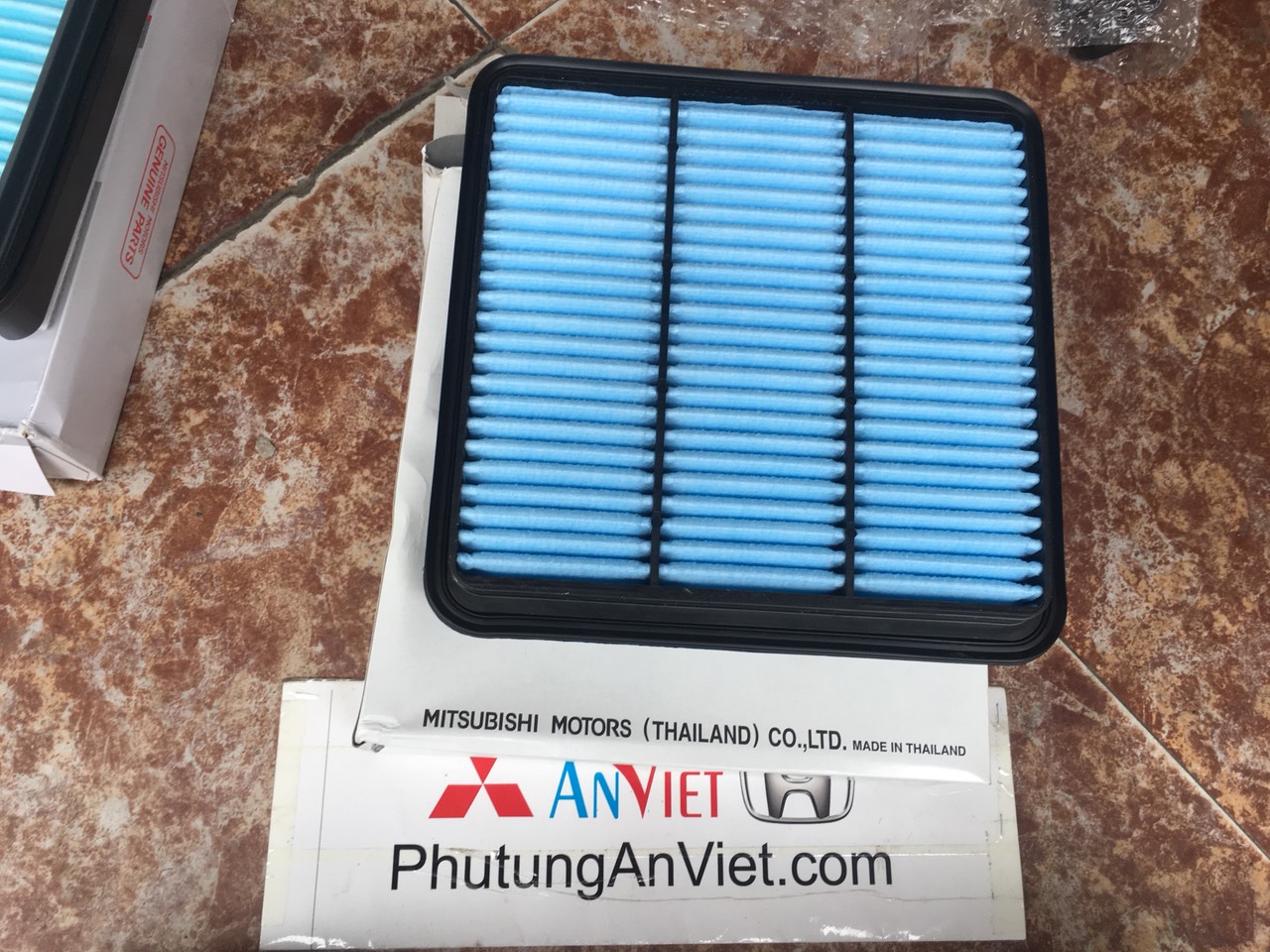 Lọc gió động cơ xe Mitsubishi Triton hàng xịn chính hãng và hàng nhật