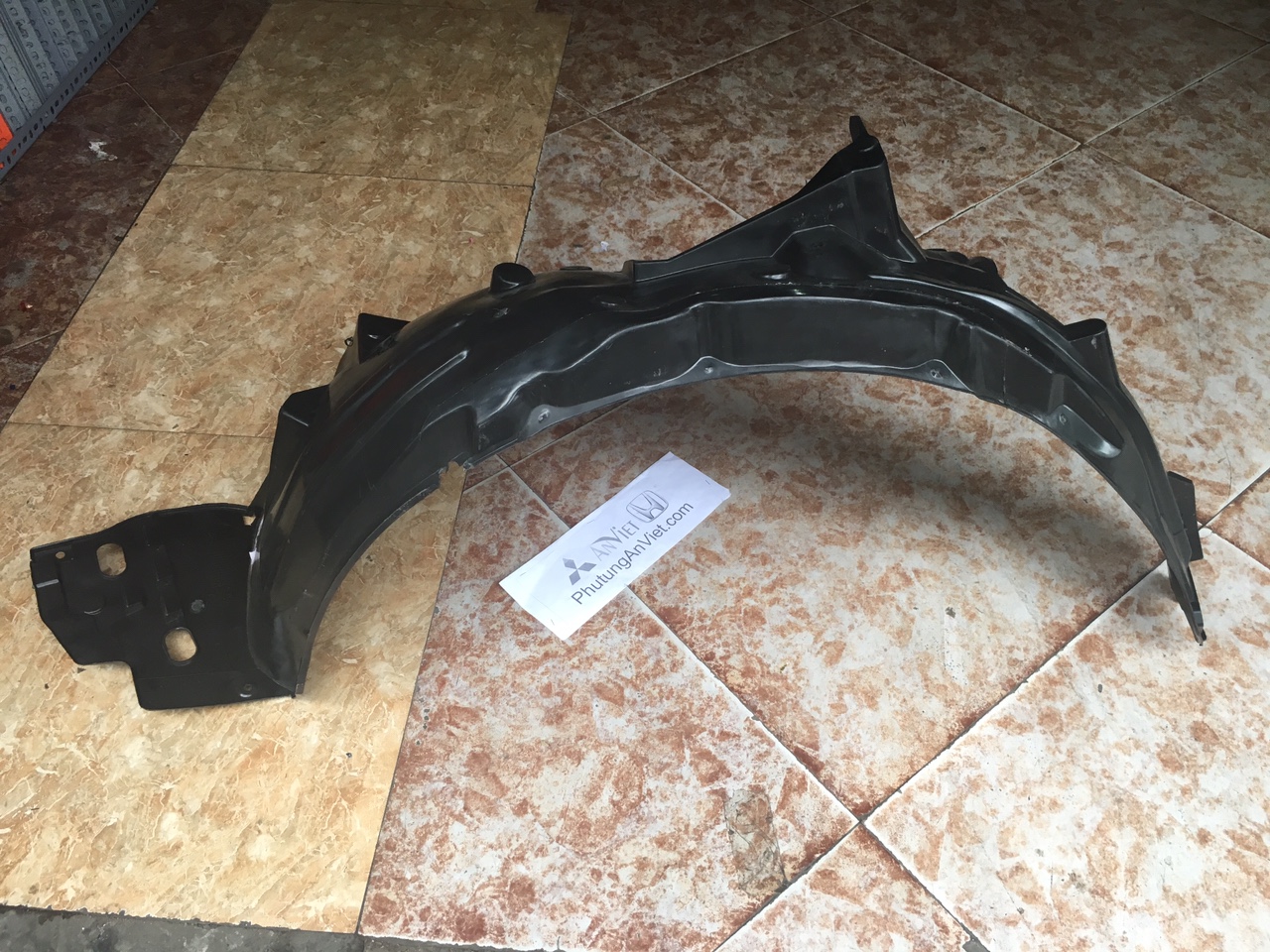 Lòng dè chắn bùn honda city 2016