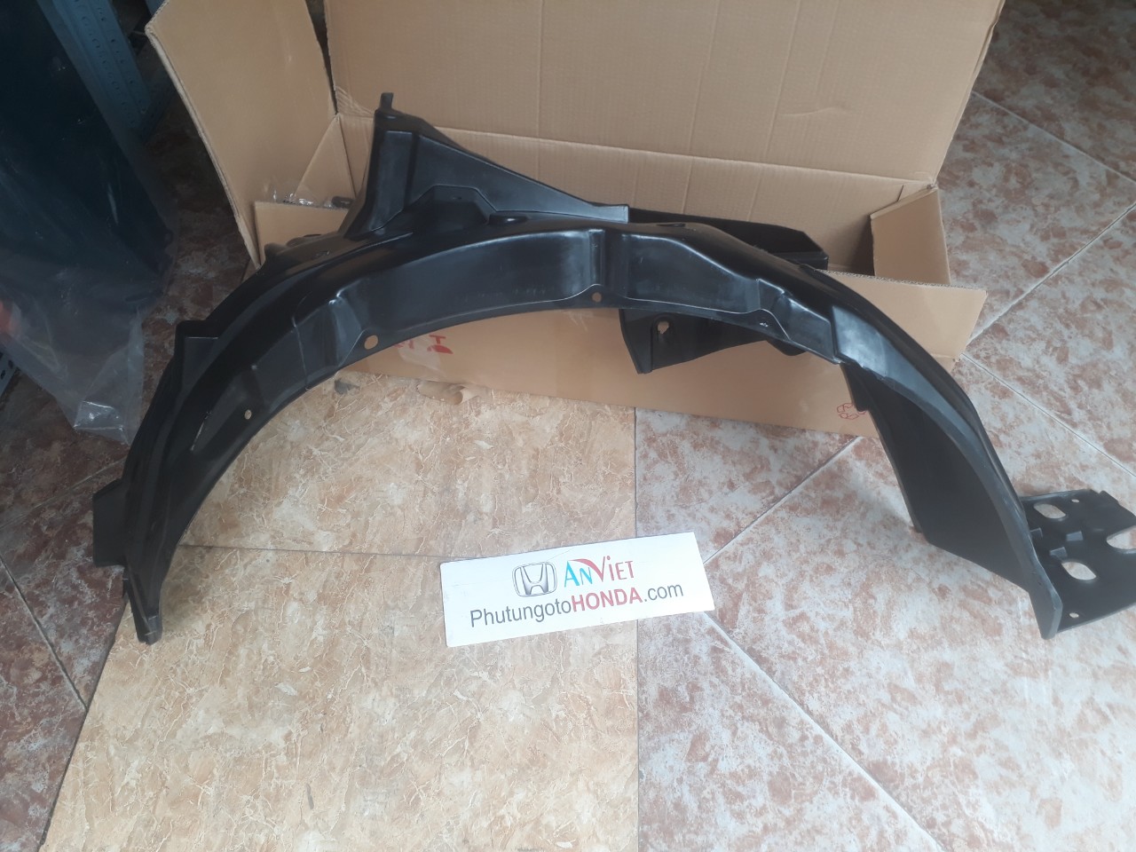 Lòng dè chắn bùn honda city