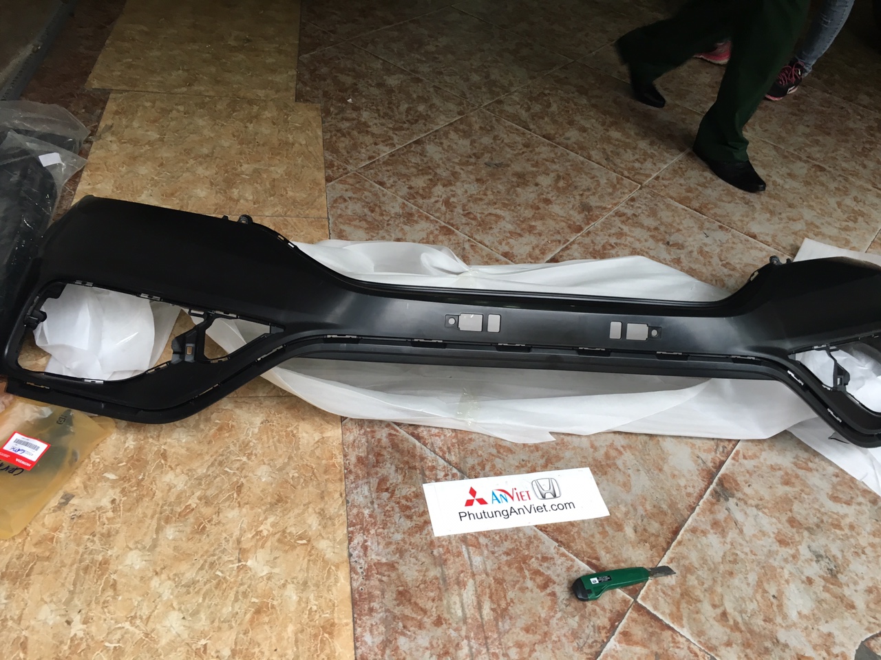 Ba đờ sốc trước miếng trên honda CRV
