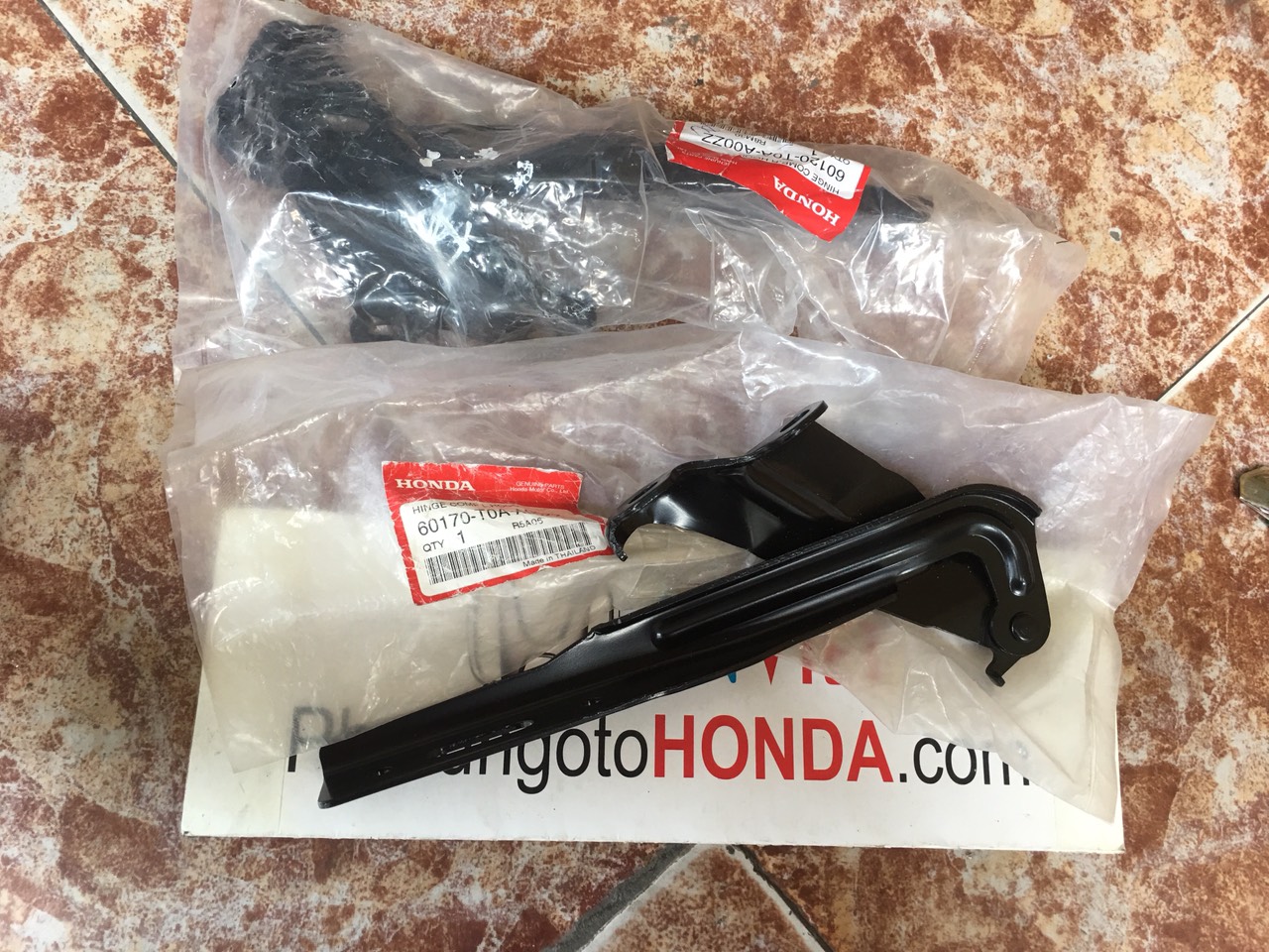 Bản lề capo xe honda CRV