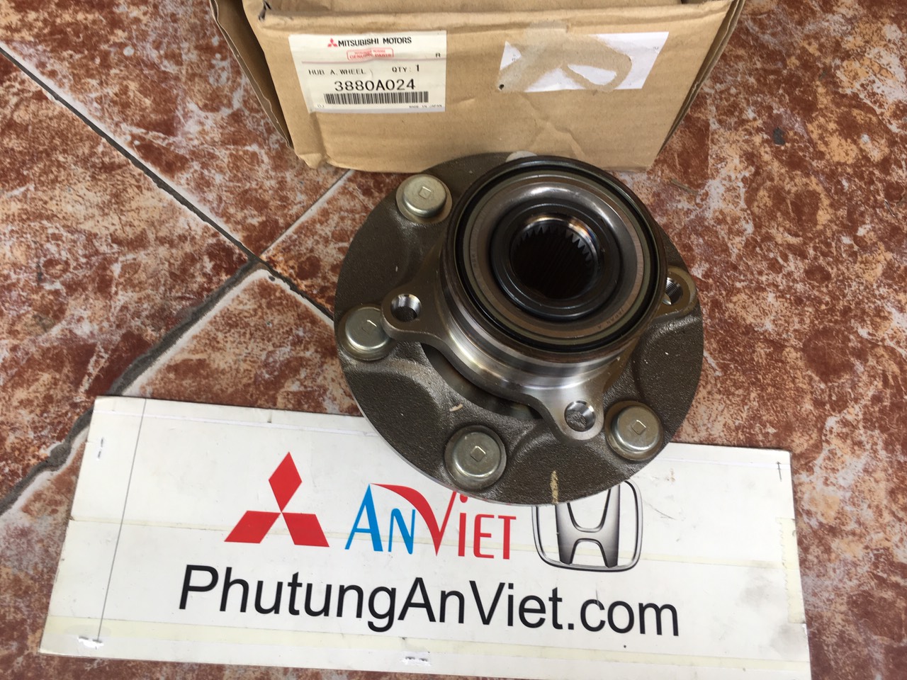 Bi moay ơ xe mitsubishi Pajero V93