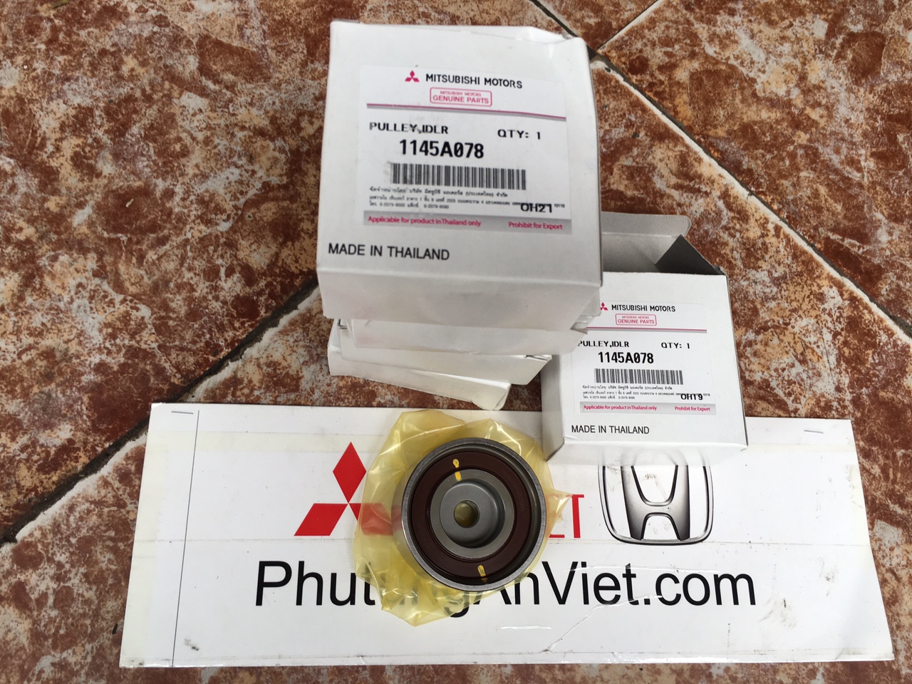 By tăng cam xe Mitsubishi Pajero Sport
