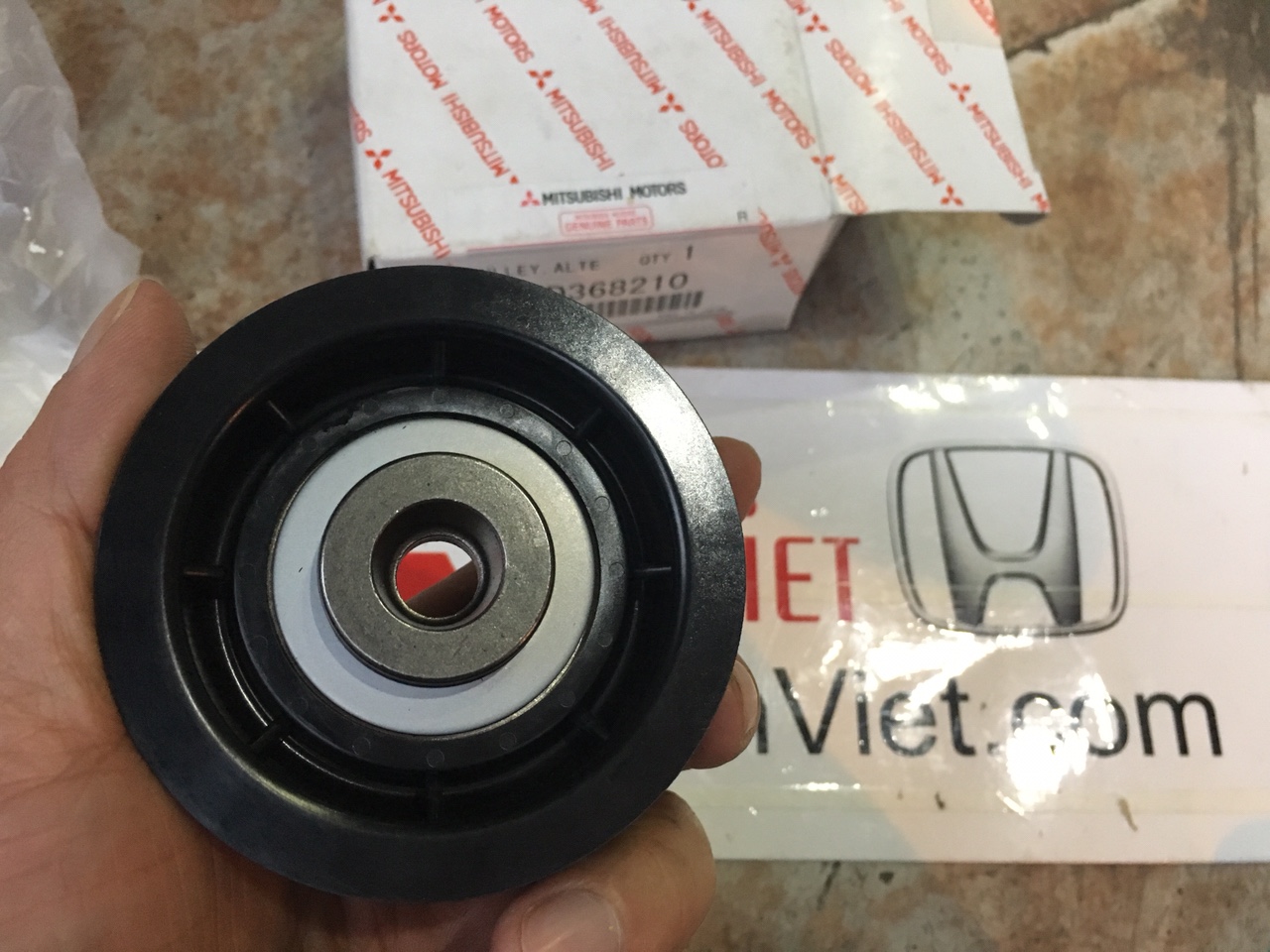 Bi tỳ rãnh xe Mitsubishi Pajero V93 