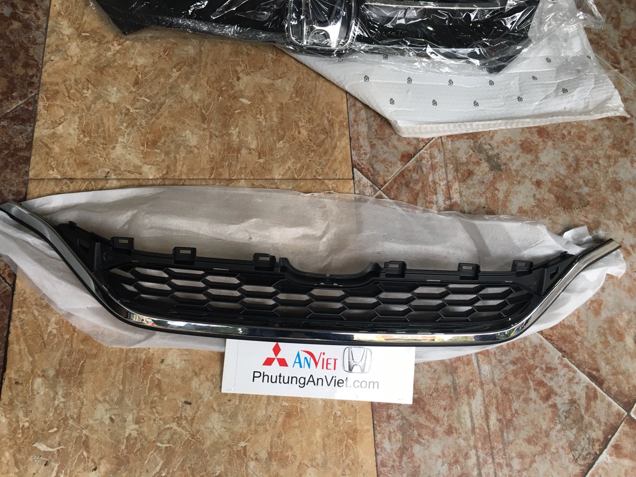 Ca lăng miếng dưới xe honda CRV