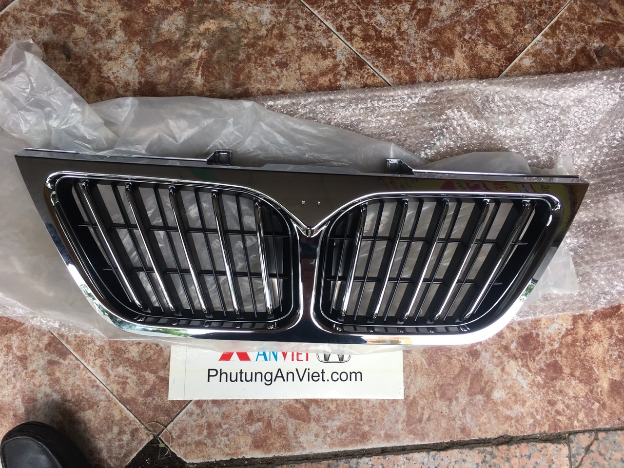 Ca lăng xe mitsubishi Jolie