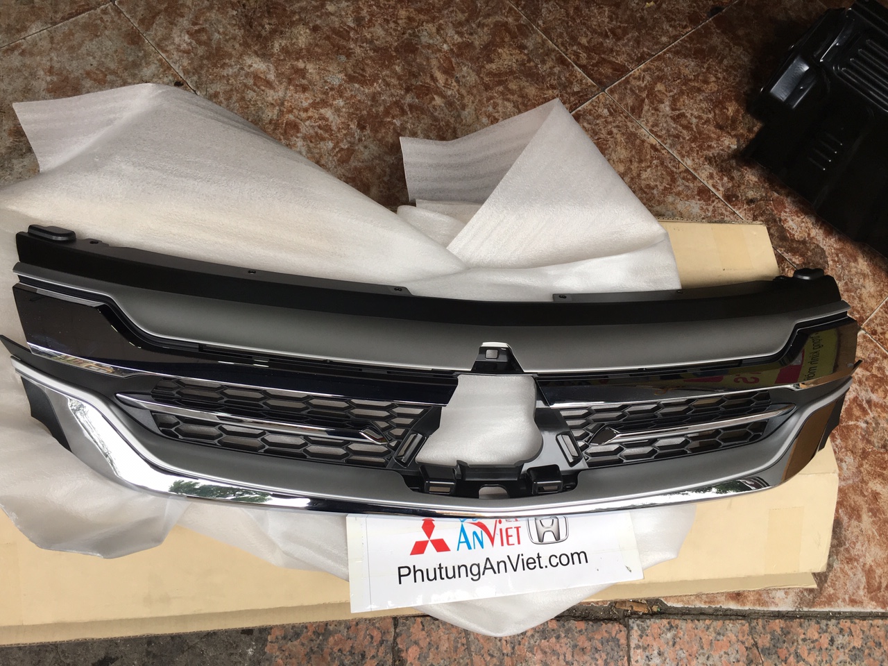 Ca lăng xe Mitsubishi Pajero Sport all new