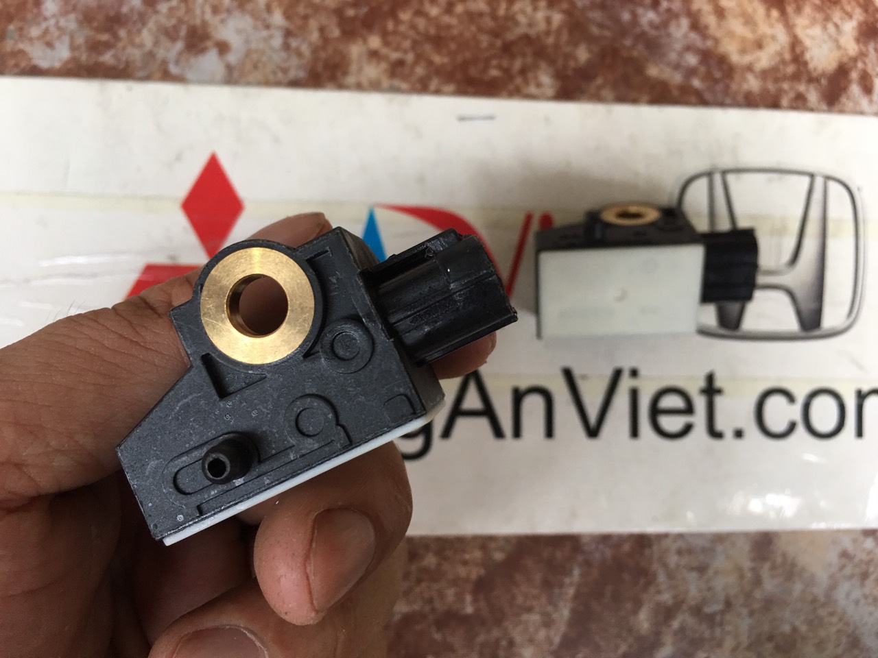 Cảm biến va chạm xe honda CITY