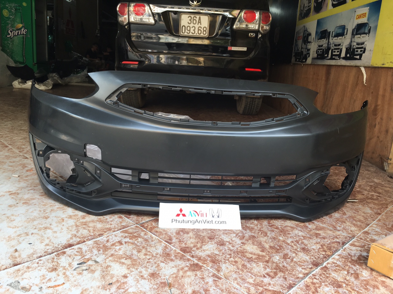 Cản trước xe Mitsubishi Grandis