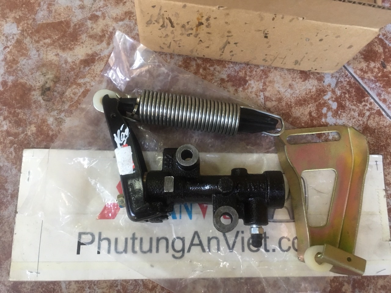Chia phanh xe mitsubishi Pajero
