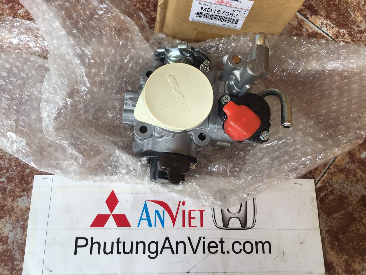 Cụm bướm ga xe Mitsubishi Pajero