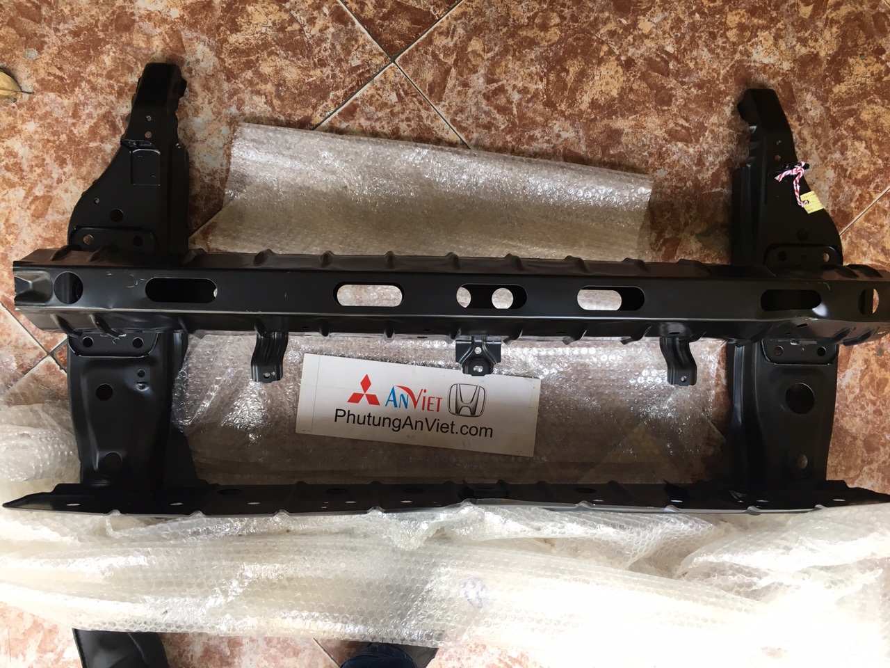 Cụm xương đầu xe mitsubishi Attrage