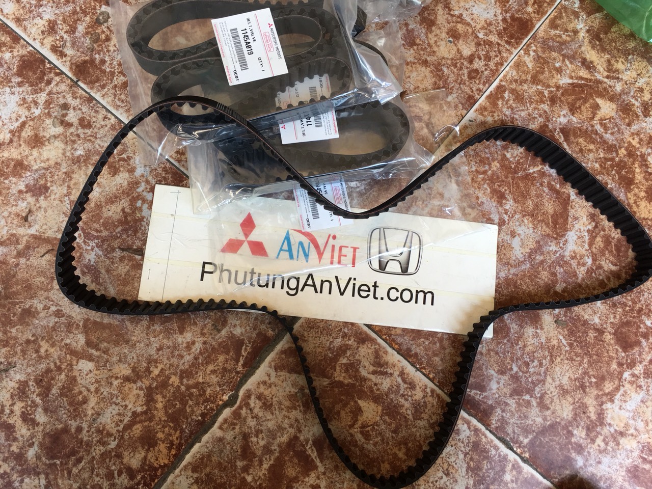 Dây cam xe mitsubishi Pajero Sport